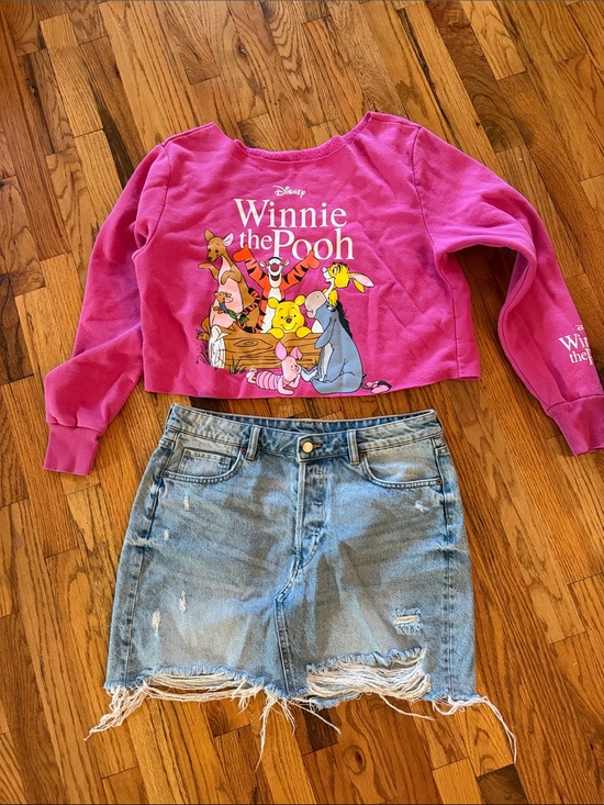 Disney Tops - Disney Winnie the Pooh Pink Crop Sweatshirt